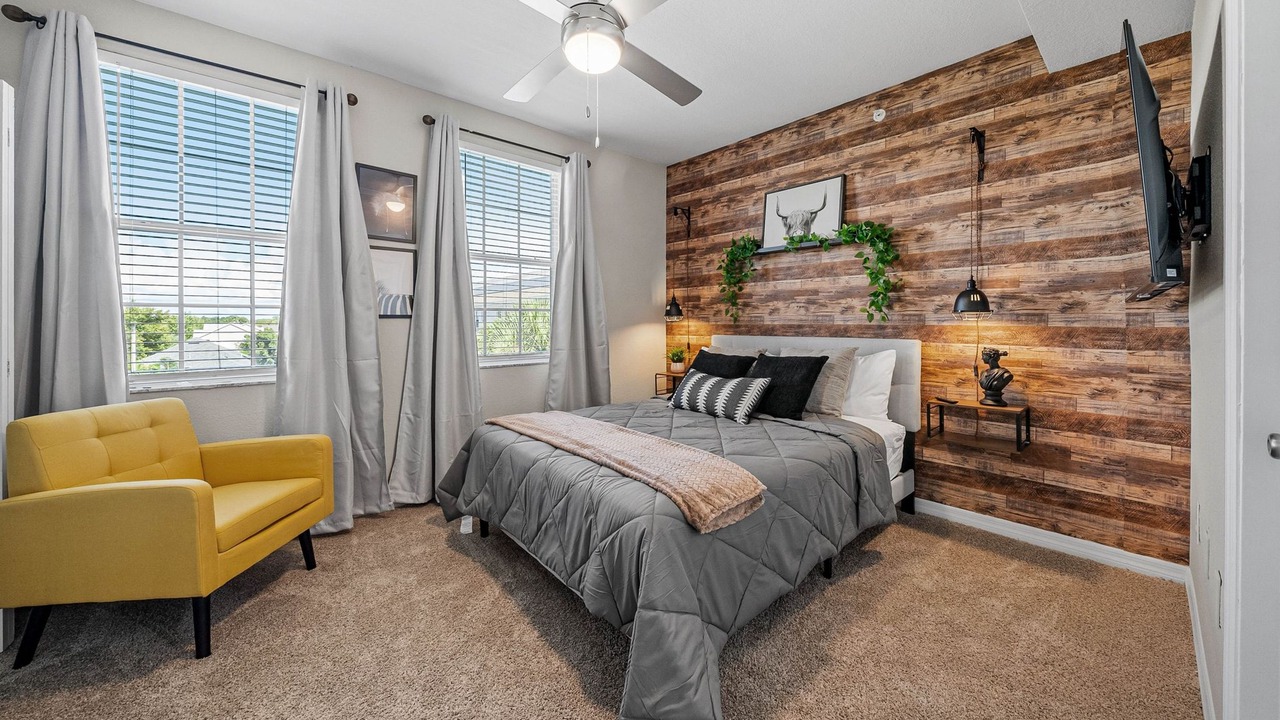 Photo of Bedroom in Westchase