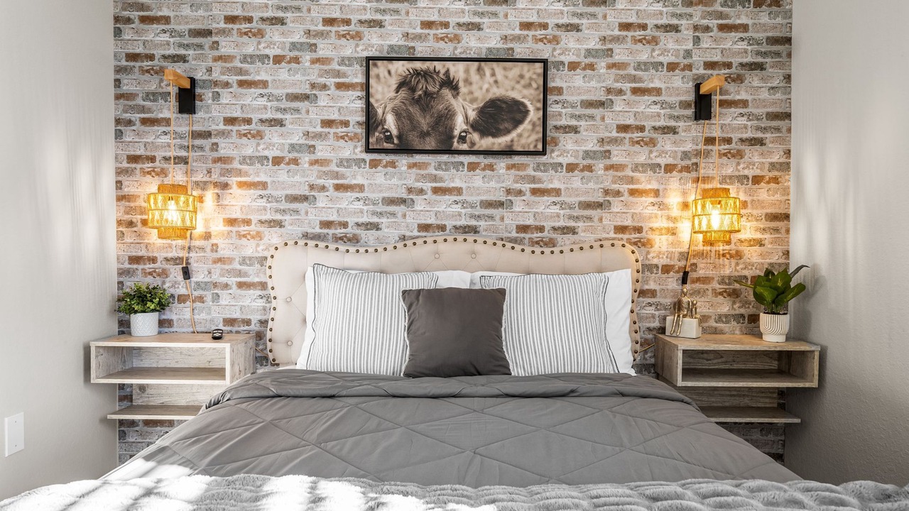 Photo of Bedroom in Westchase