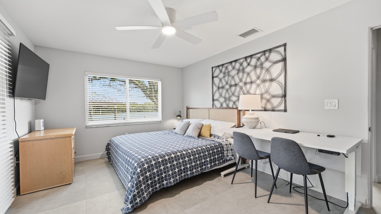 Photo of Bedroom in Cocoa Isles