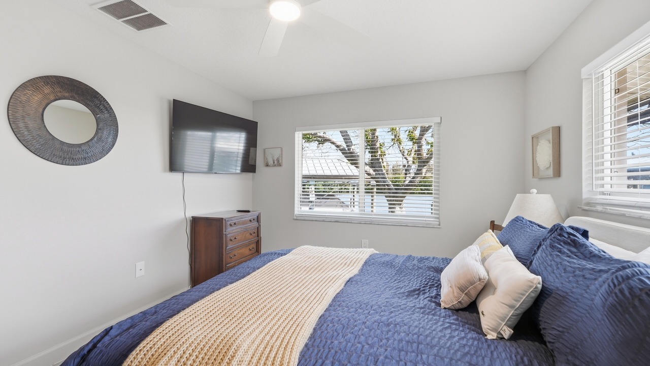 Photo of Bedroom in Cocoa Isles