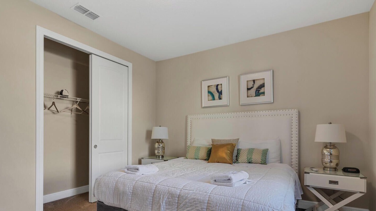 Photo of Bedroom in Davenport