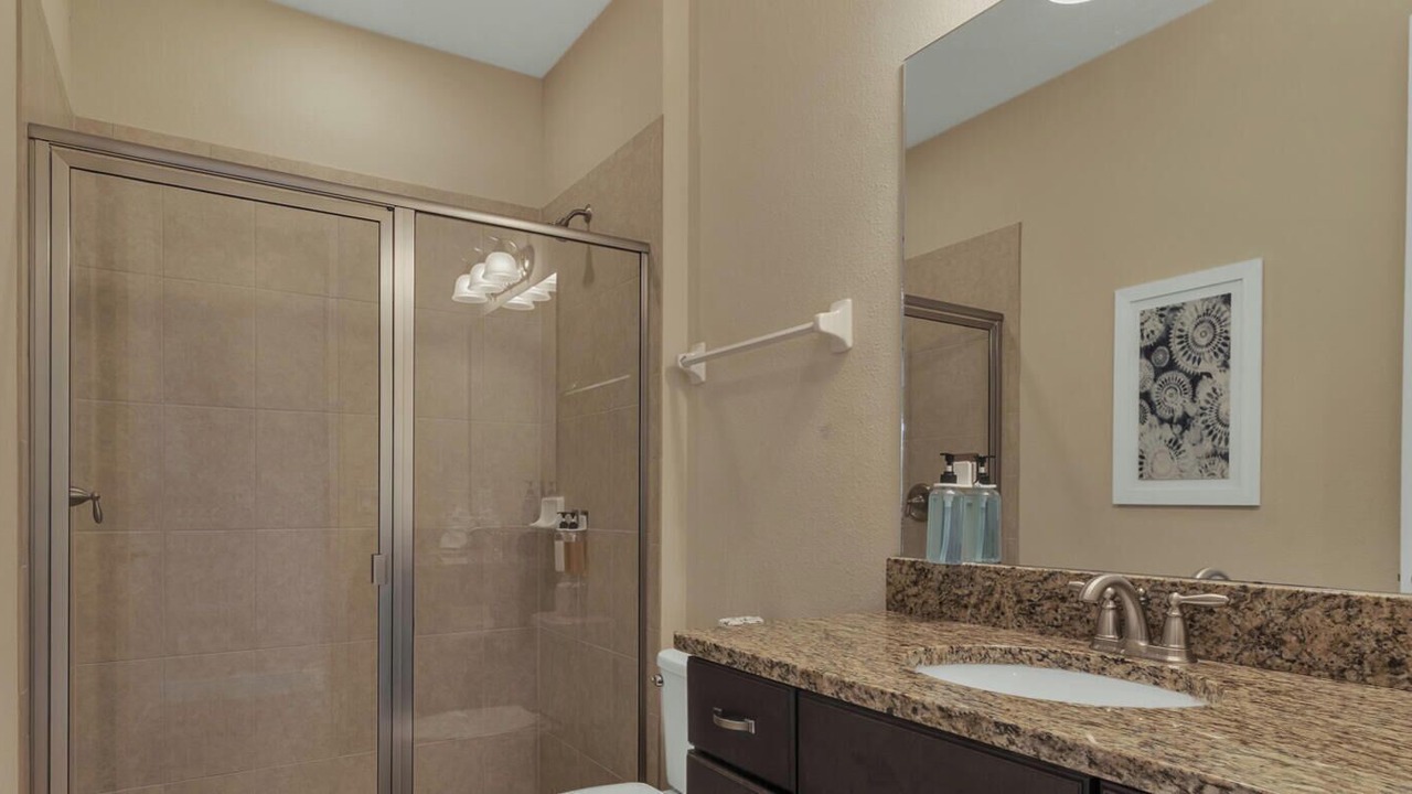 Photo of Bathroom in Davenport