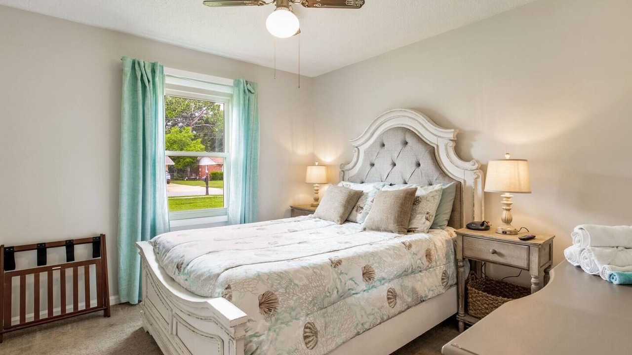 Photo of Bedroom in Northeast Pensacola