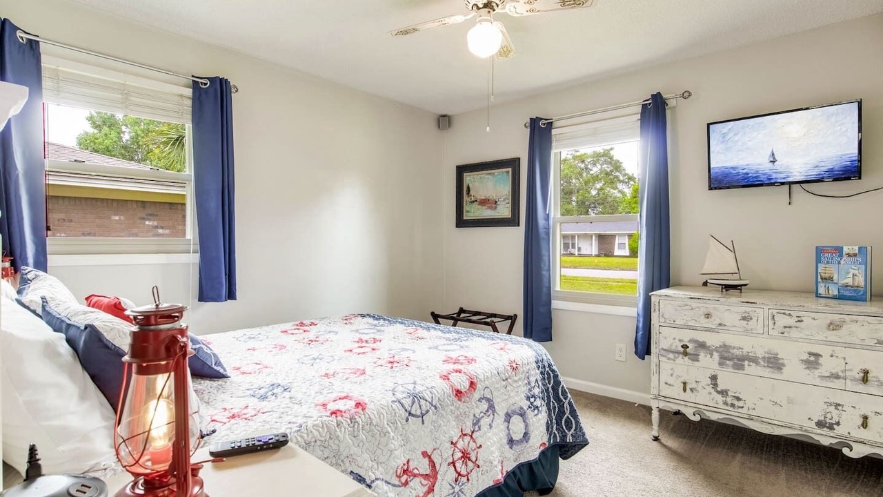 Photo of Bedroom in Northeast Pensacola