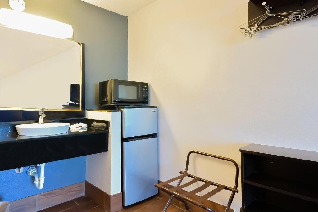 Photo of Bedroom in Valdosta