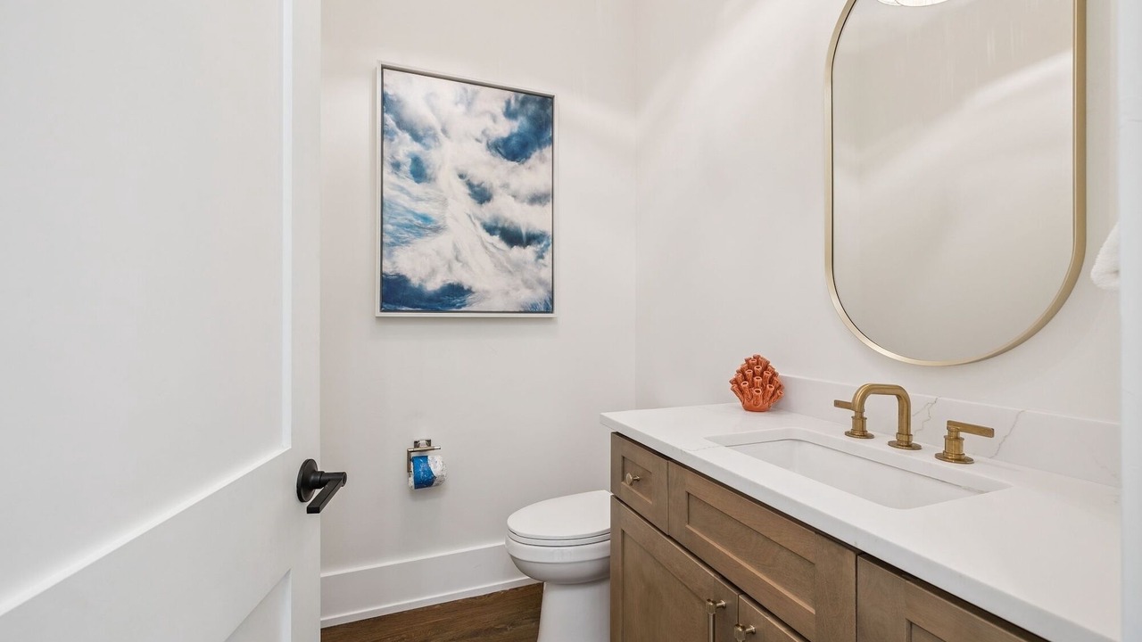 Photo of Bathroom in Treetop
