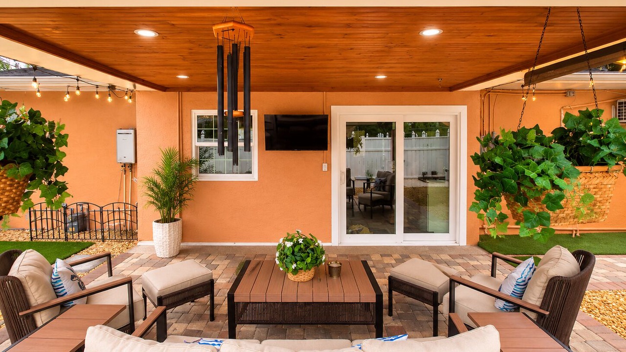 Photo of Patio Balcony in Bayshore Gardens