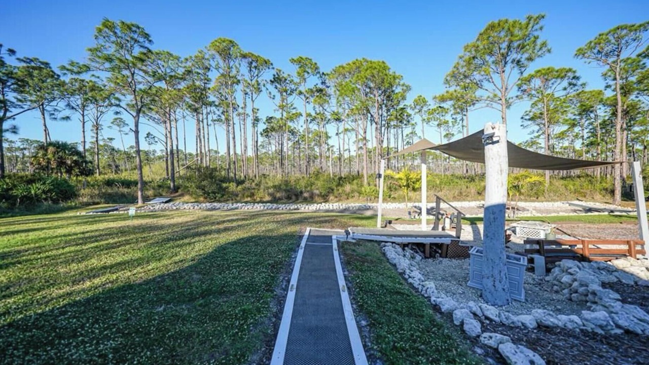 Photo of Outdoor in Port Charlotte