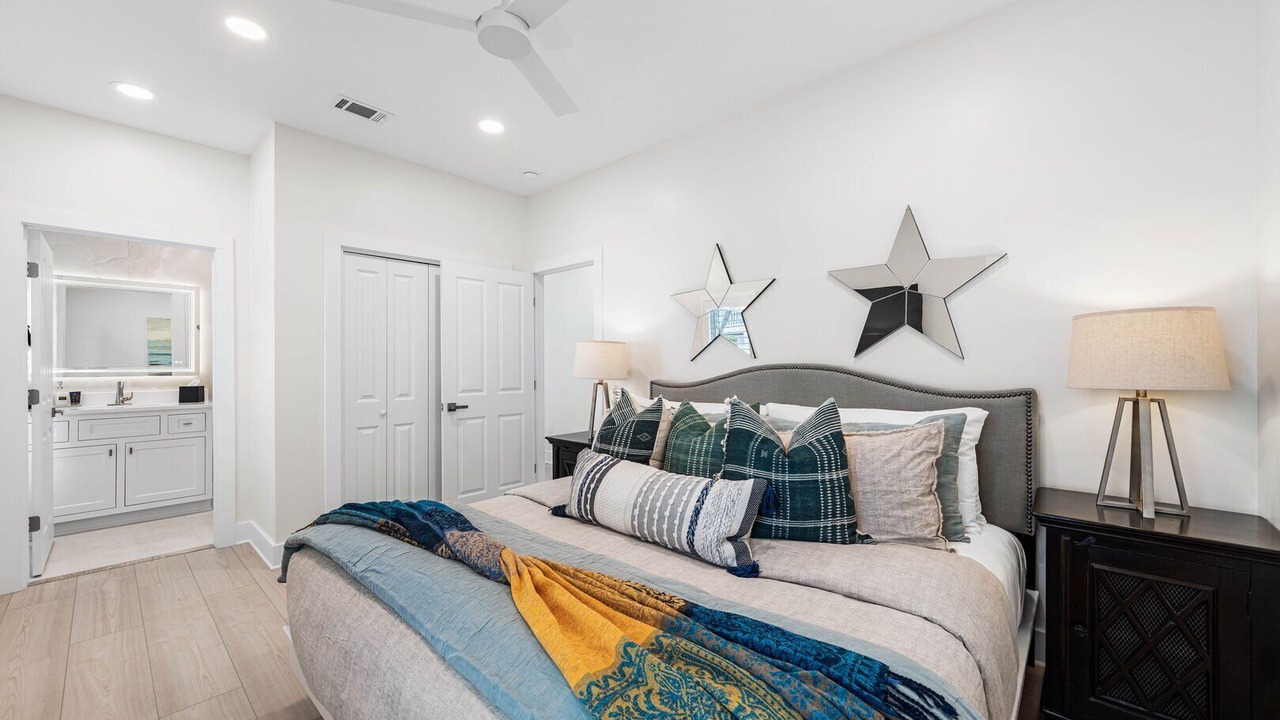 Photo of Bedroom in Seacrest