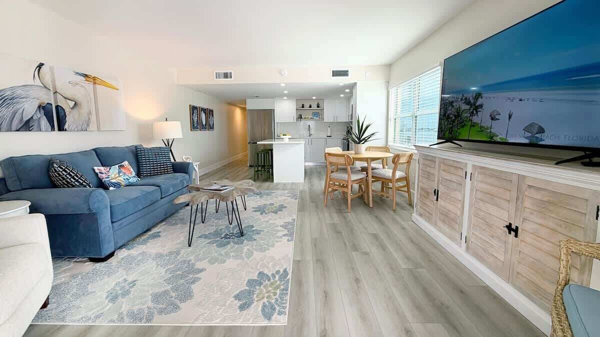 Photo of Livingroom in Fort Myers Beach