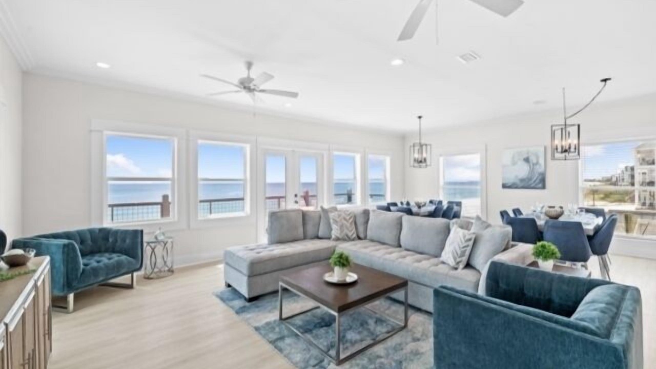 Photo of Livingroom in Mexico Beach