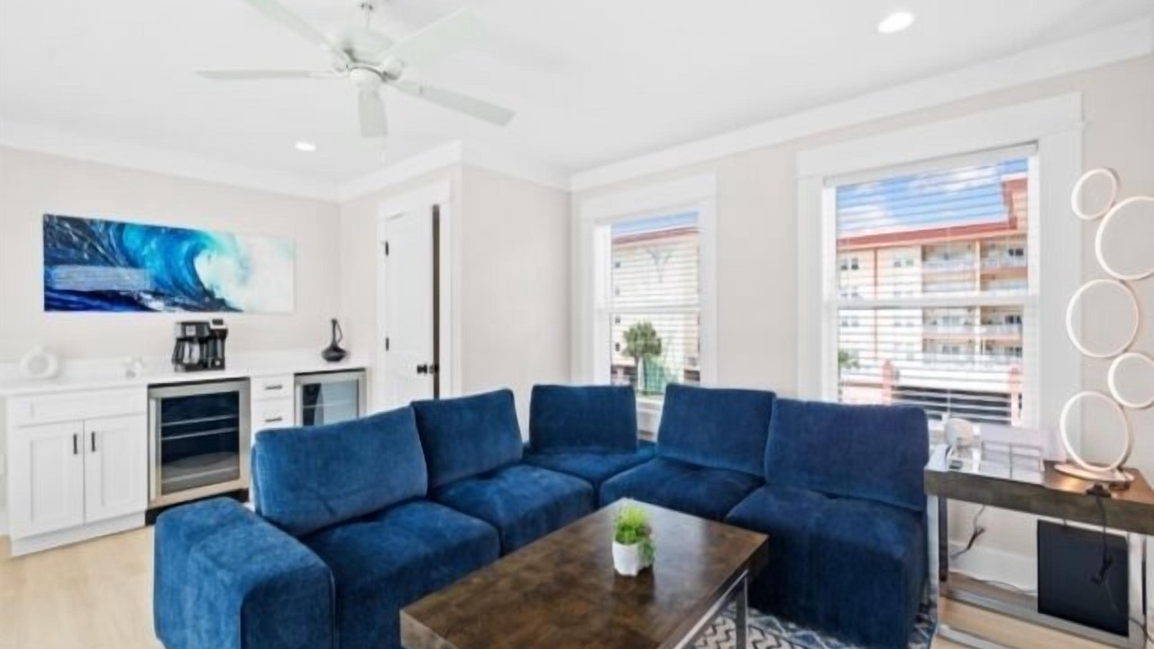 Photo of Livingroom in Mexico Beach