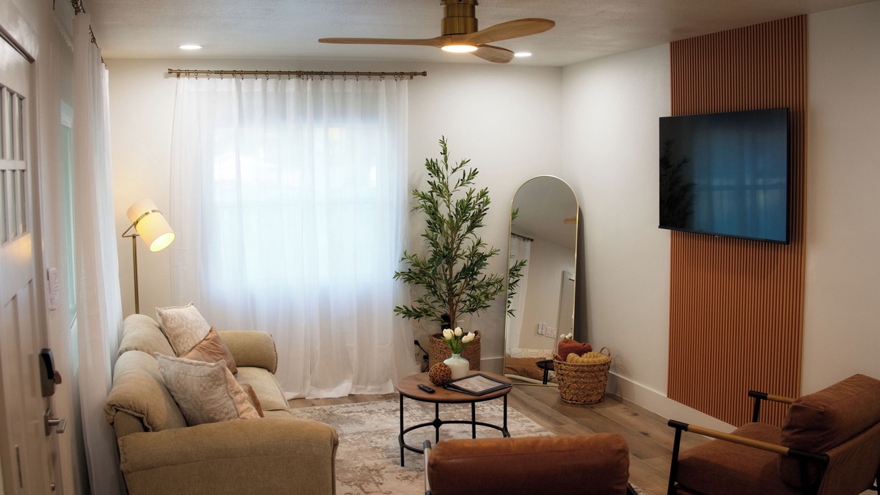 Photo of Livingroom in Seffner Community Alliance