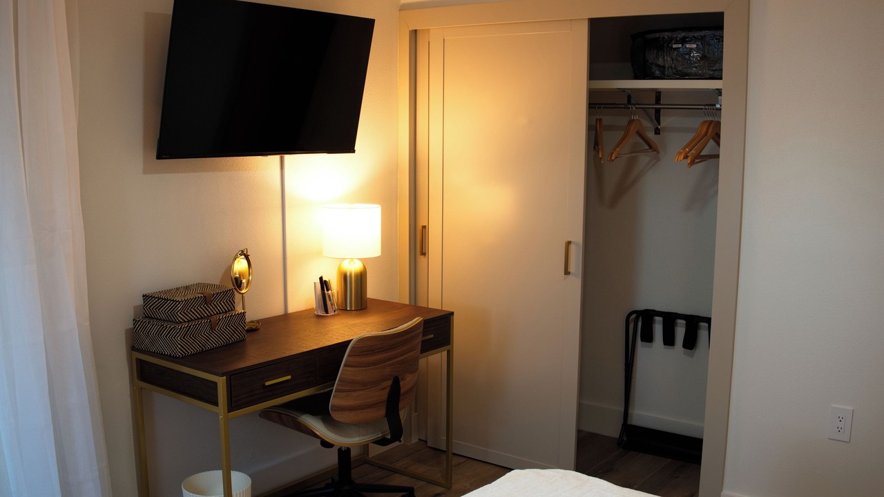 Photo of Bedroom in Seffner Community Alliance