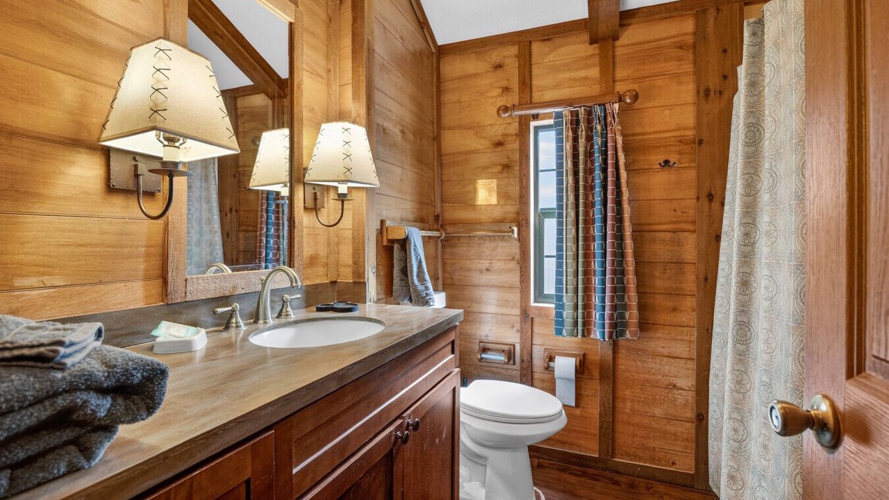 Photo of Bathroom in Irwinville