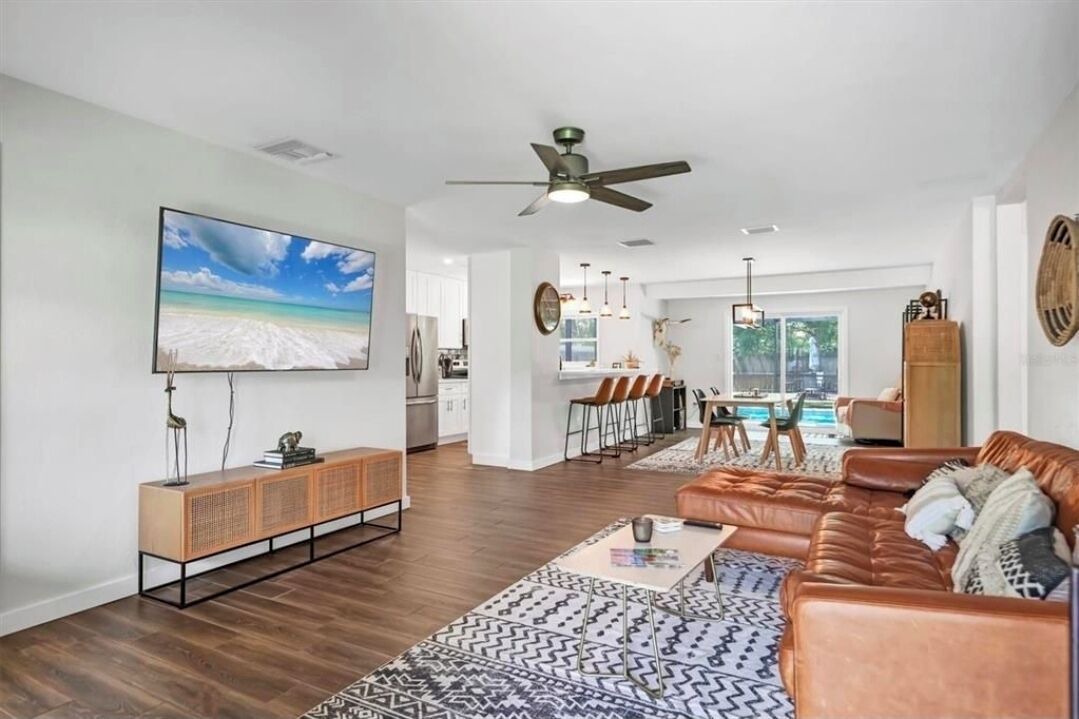 Photo of Livingroom in Arlington Park