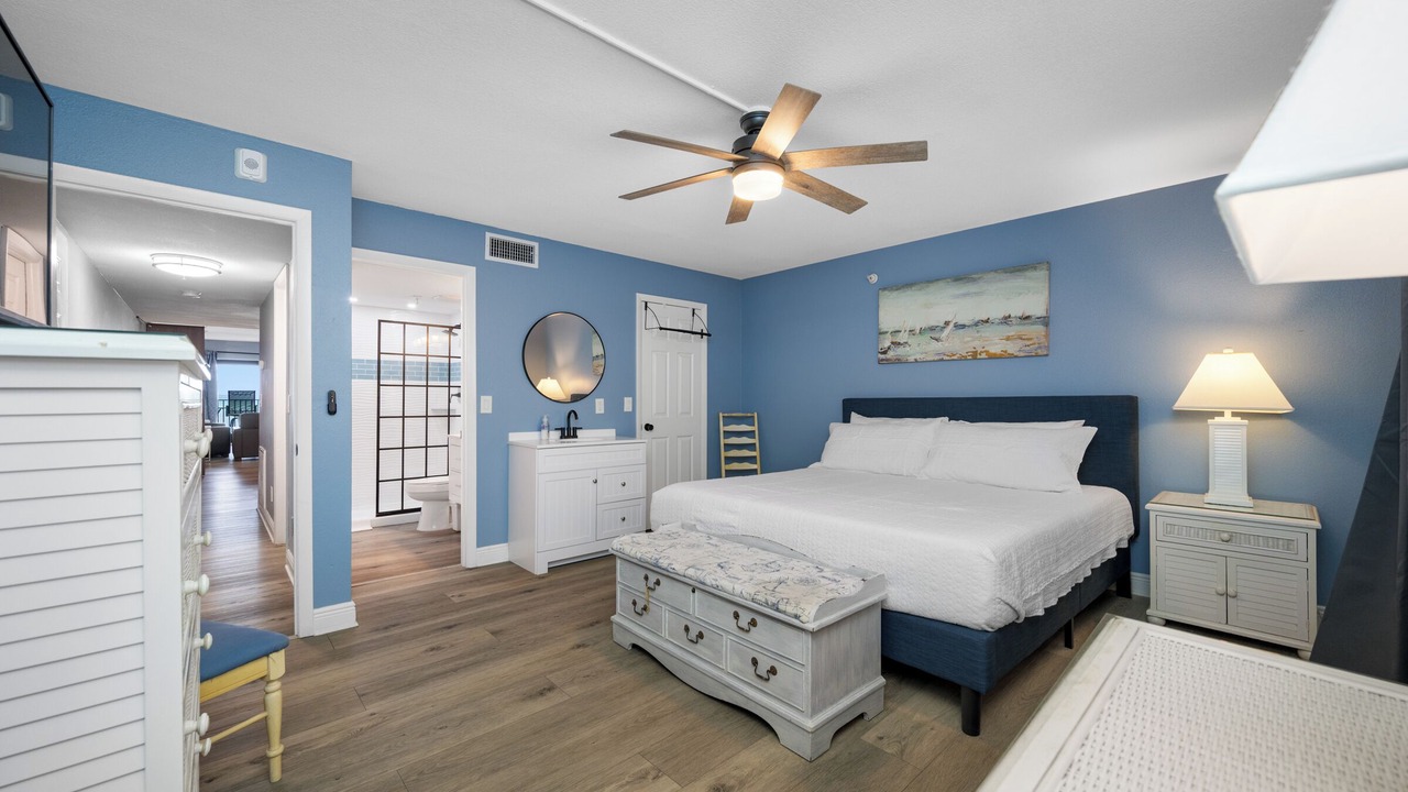 Photo of Bedroom in Madeira Beach