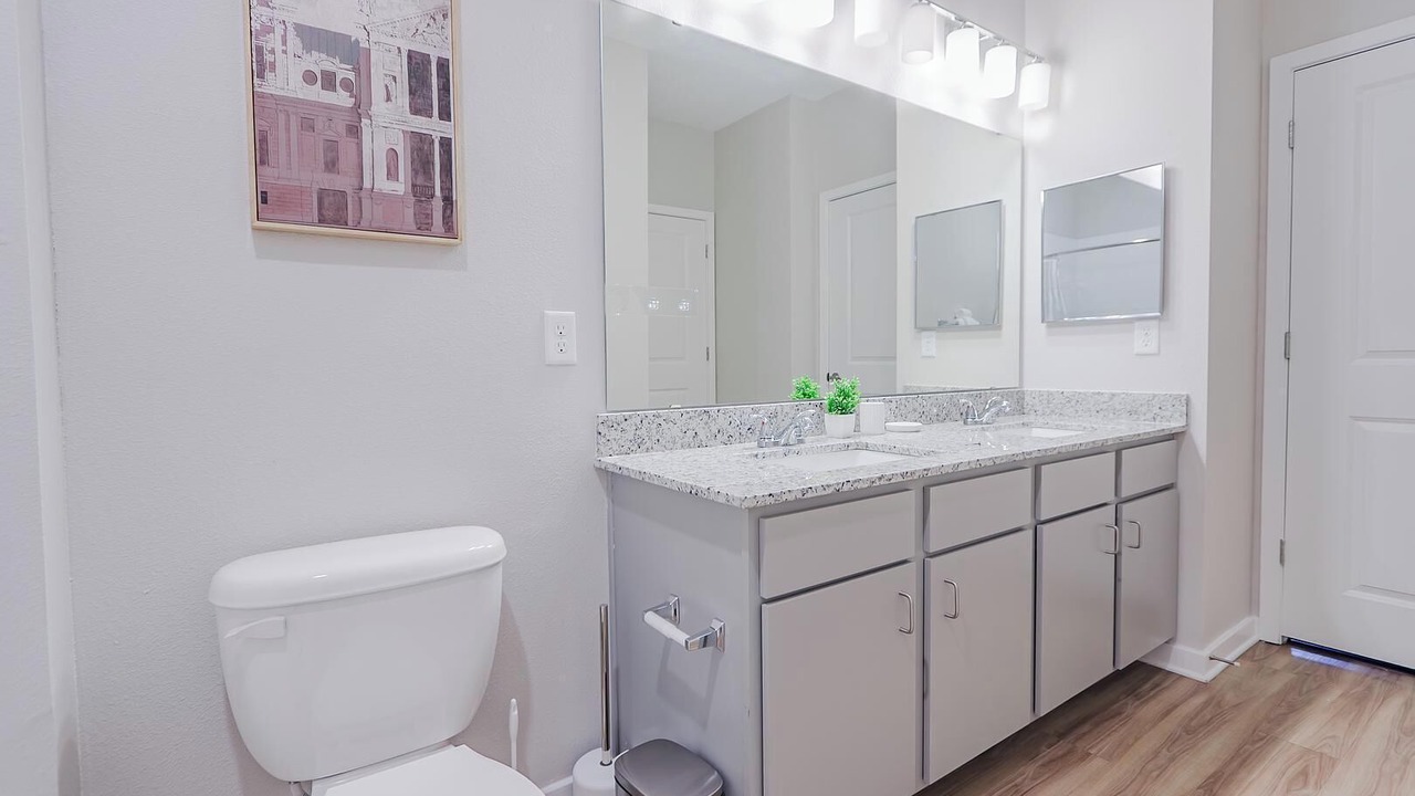 Photo of Bathroom in Interchange Square