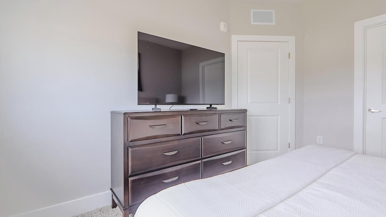 Photo of Bedroom in Interchange Square