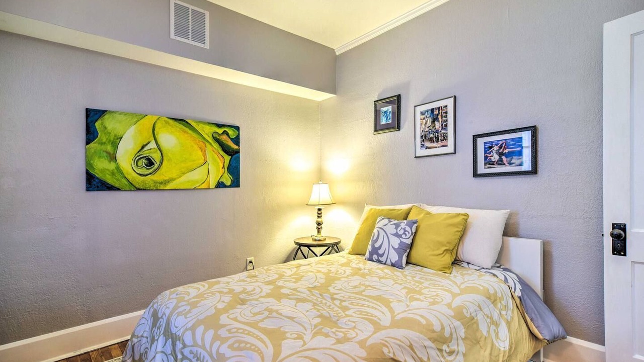 Photo of Bedroom in Historic Old Northeast