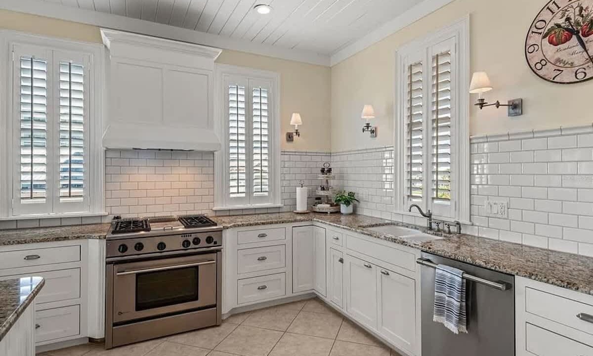 Photo of Kitchen in New Smyrna Beach