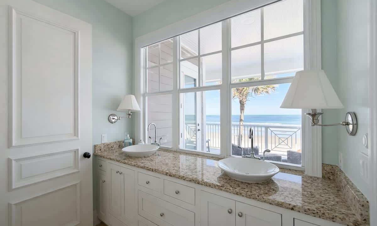 Photo of Bathroom in New Smyrna Beach