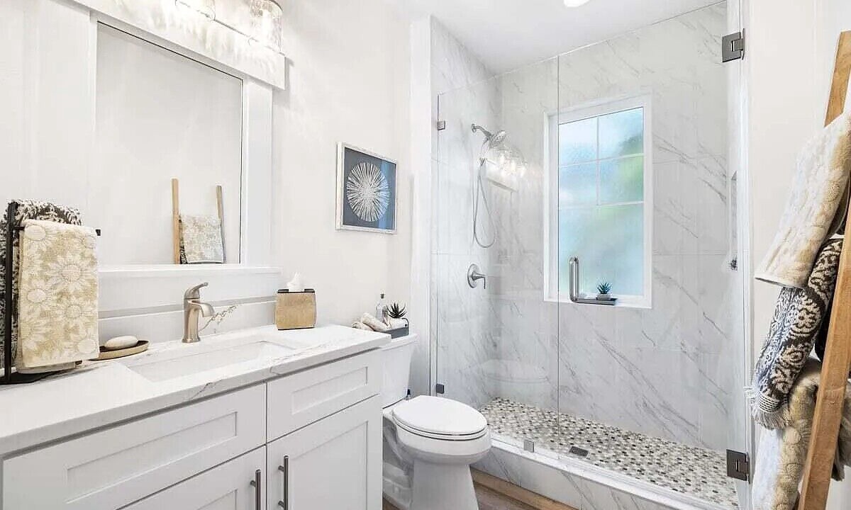 Photo of Bathroom in Laurel Grove