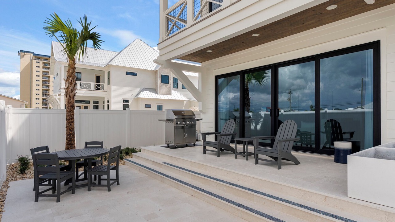 Photo of Outdoor in Biltmore Beach