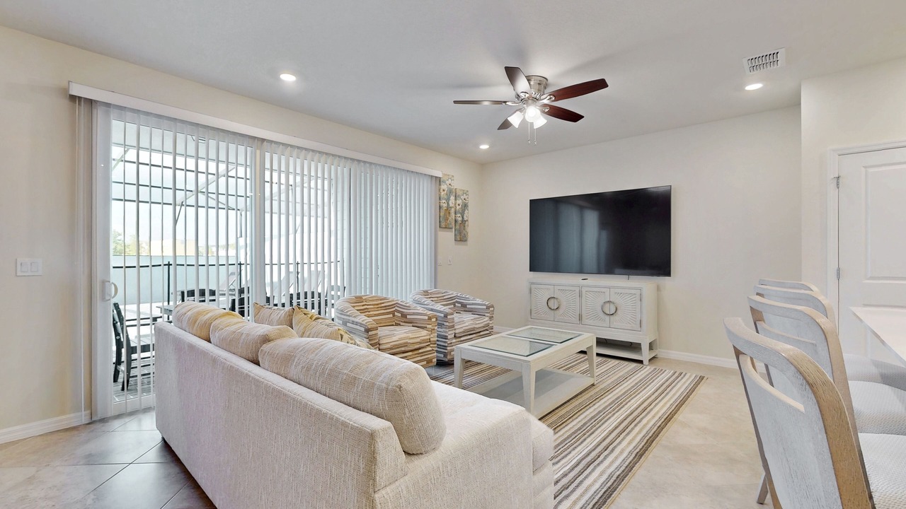Photo of Livingroom in Four Corners
