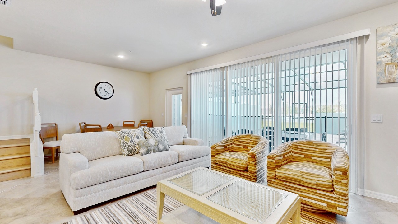 Photo of Livingroom in Four Corners