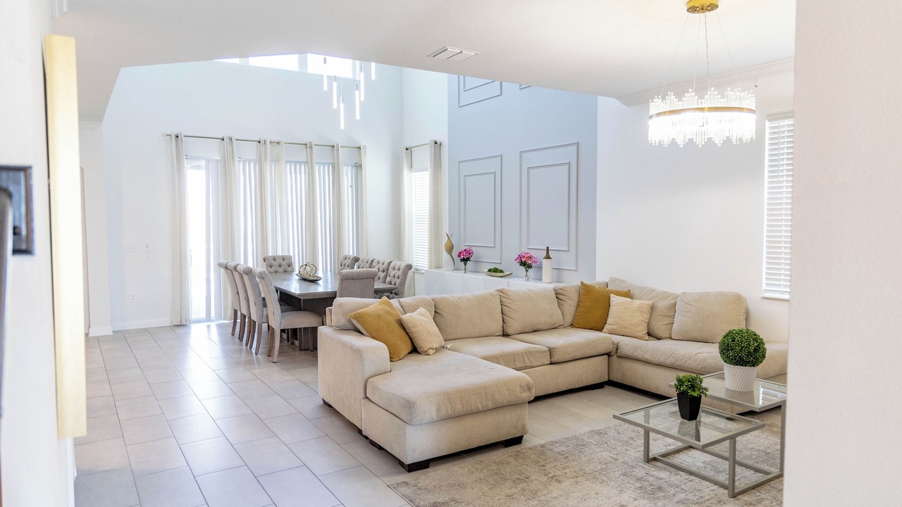 Photo of Livingroom in Davenport