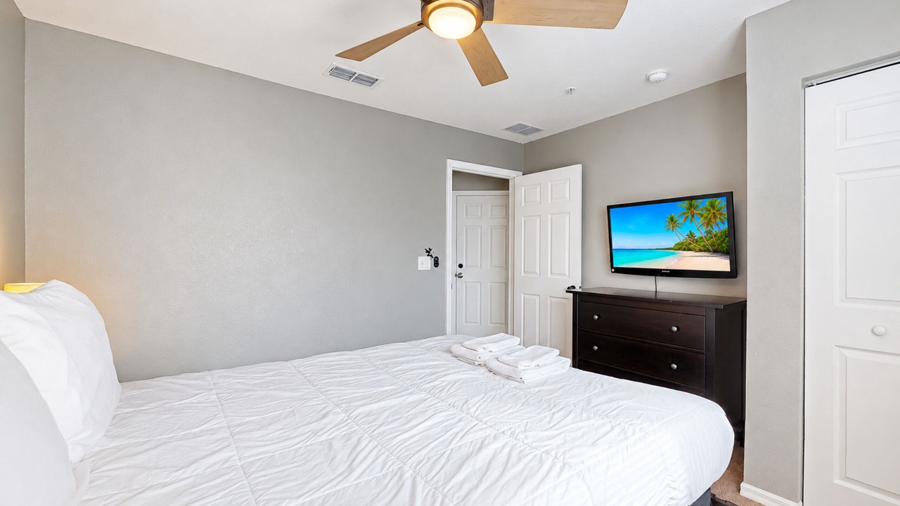 Photo of Bedroom in Venetian Bay Villages