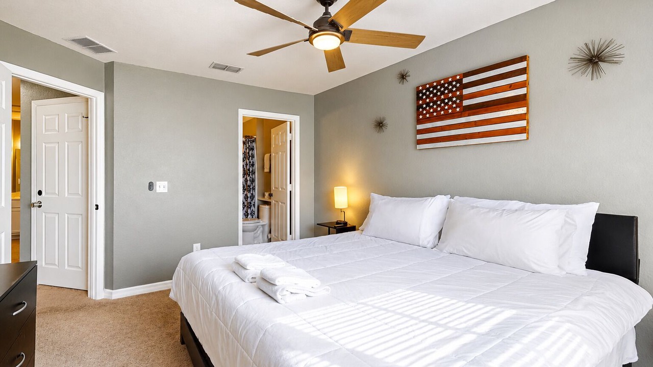 Photo of Bedroom in Venetian Bay Villages