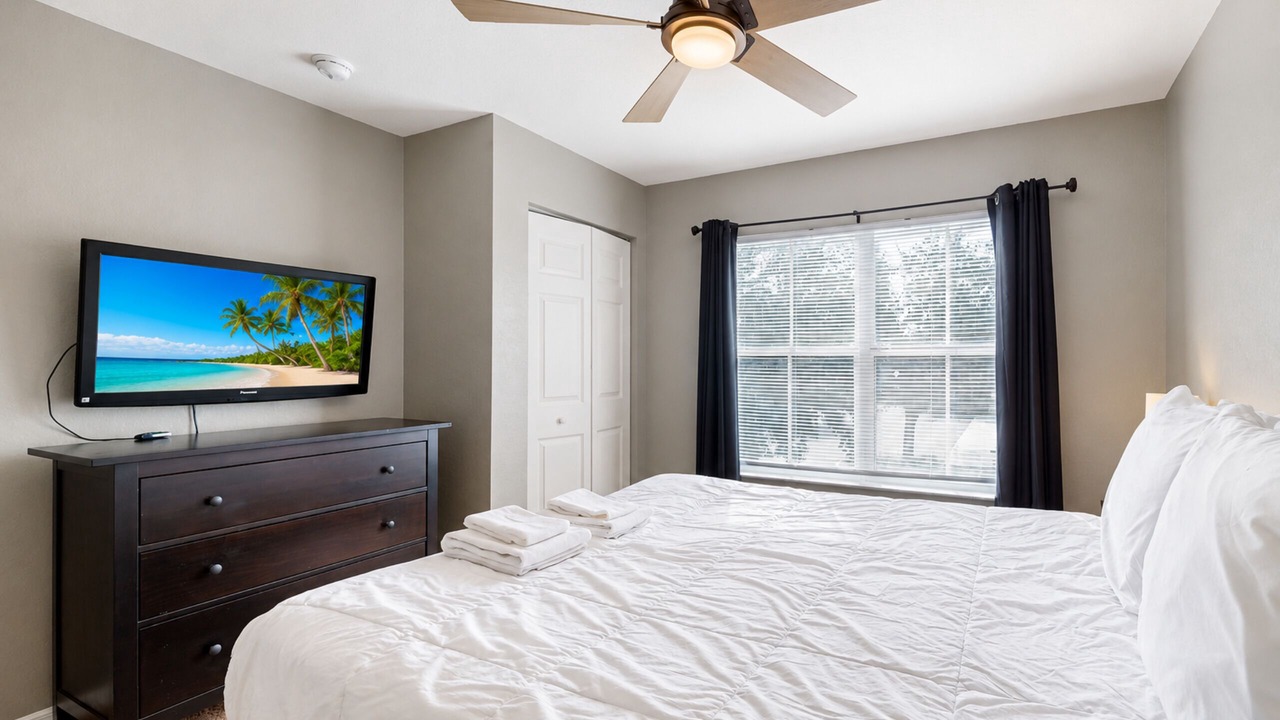 Photo of Bedroom in Venetian Bay Villages