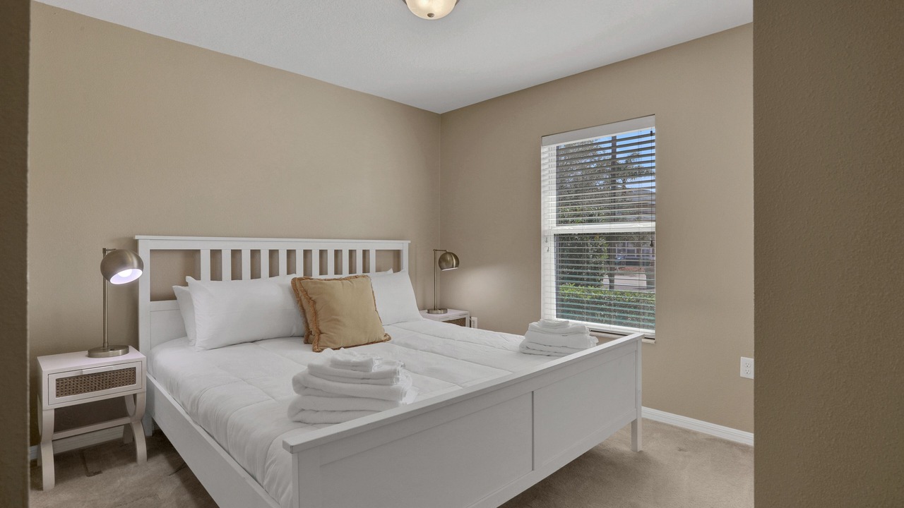 Photo of Bedroom in Crystal Cove