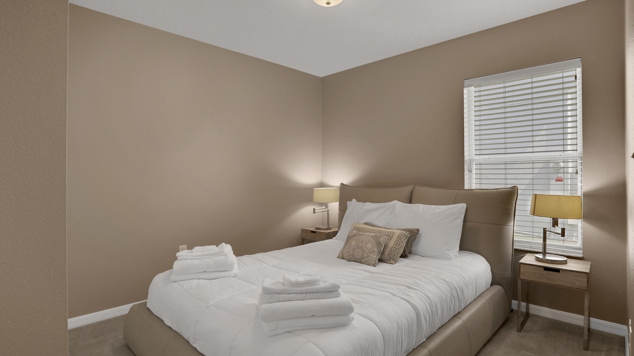 Photo of Bedroom in Crystal Cove