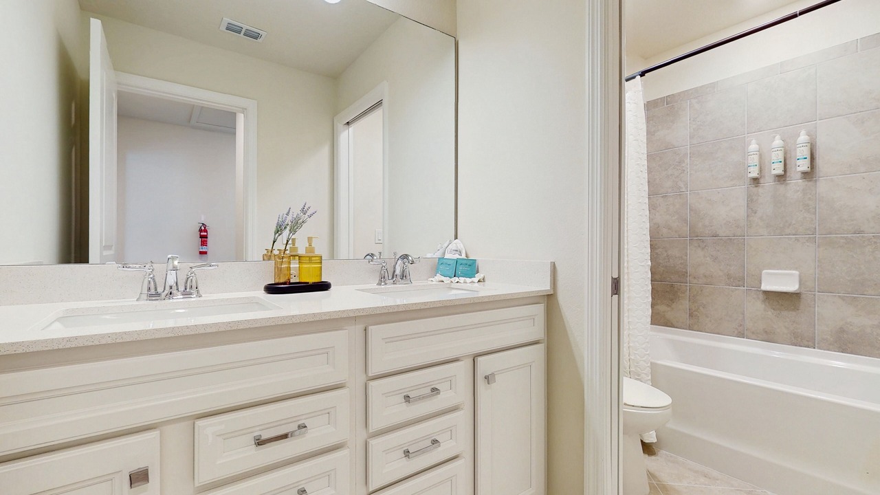 Photo of Bathroom in Four Corners