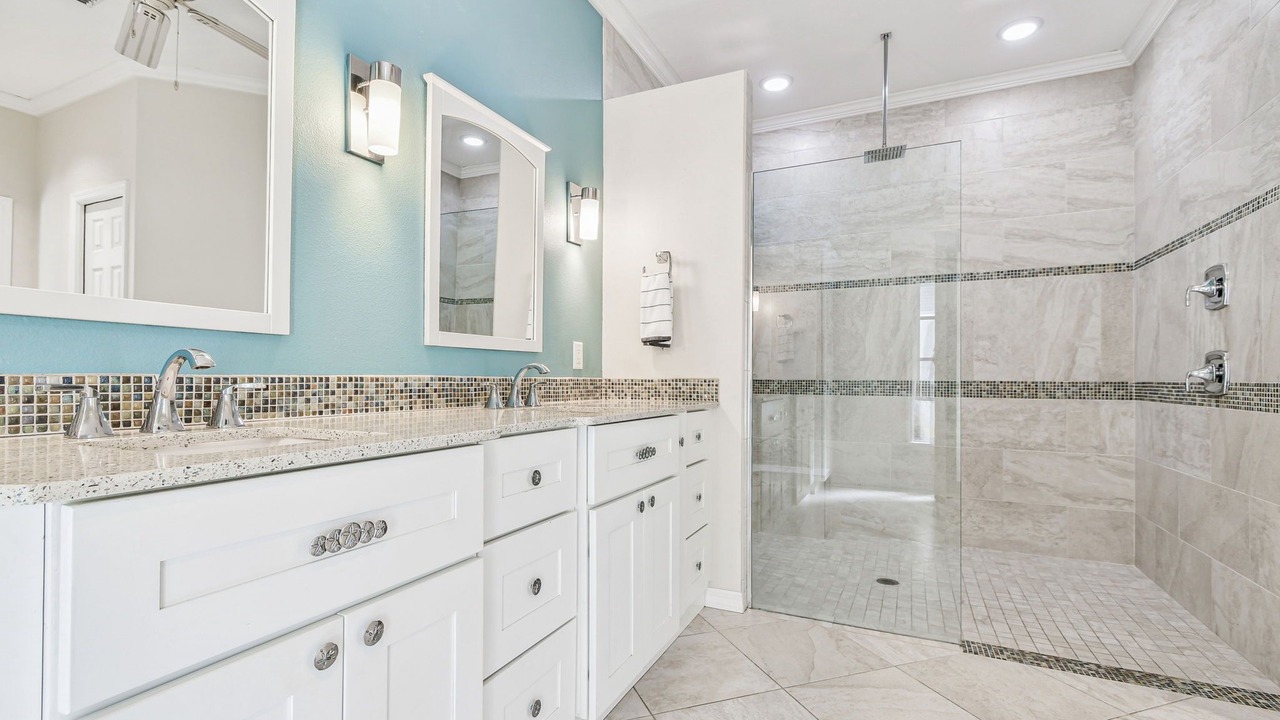 Photo of Bathroom in Laurel