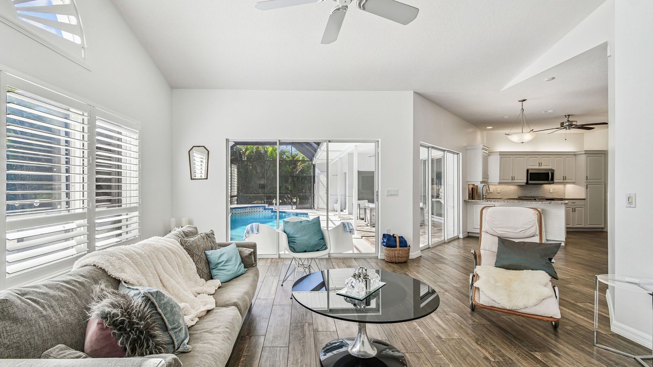Photo of Livingroom in Laurel