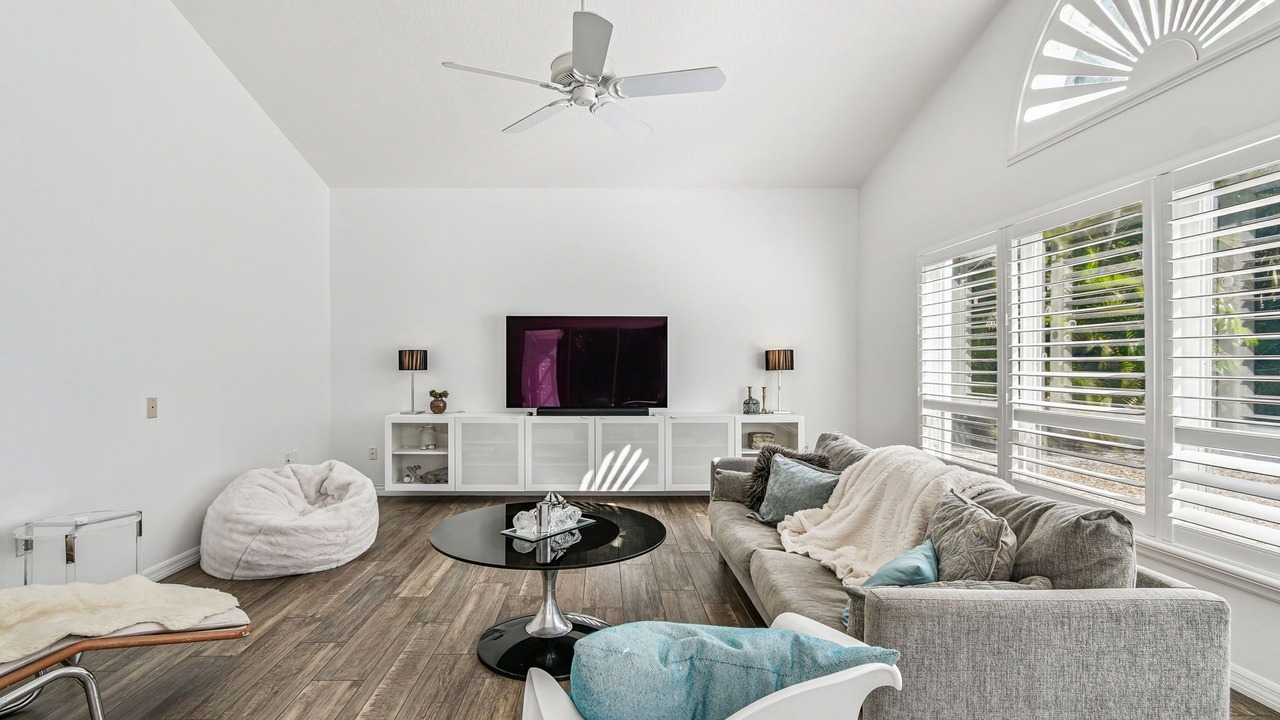 Photo of Livingroom in Laurel