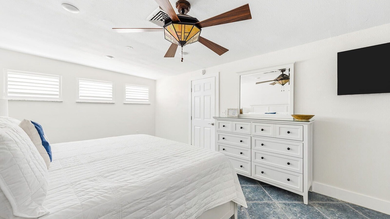 Photo of Bedroom in Englewood South