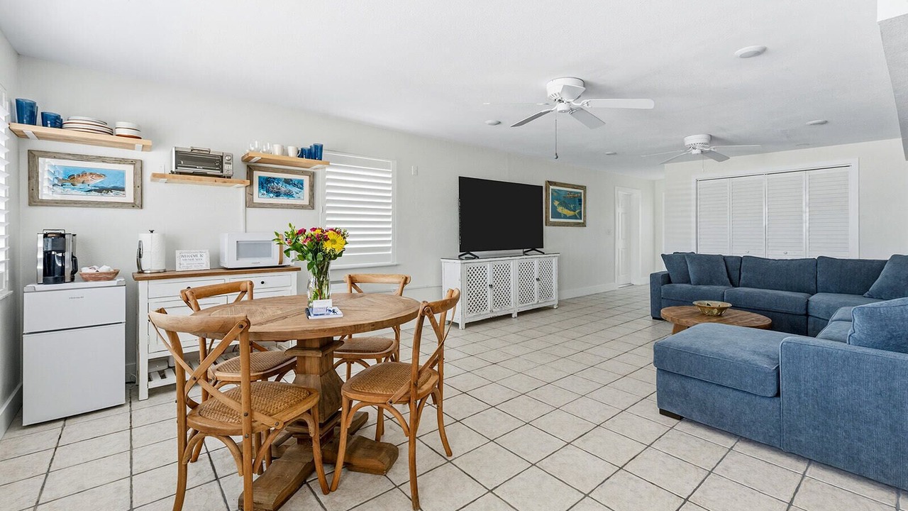 Photo of Livingroom in Englewood South