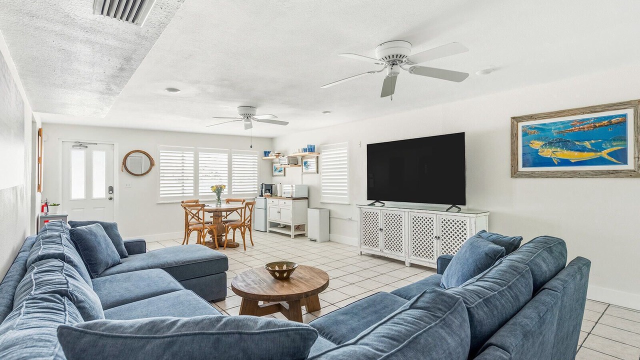 Photo of Livingroom in Englewood South