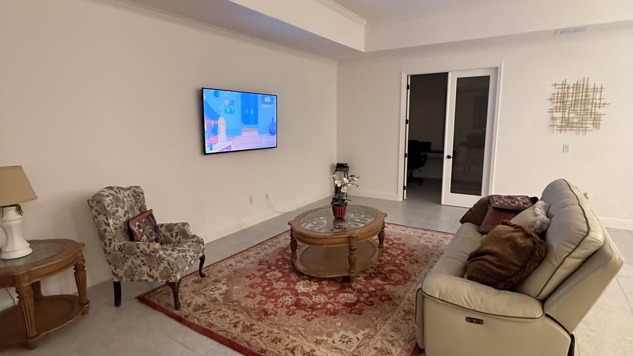 Photo of Livingroom in Port Malabar