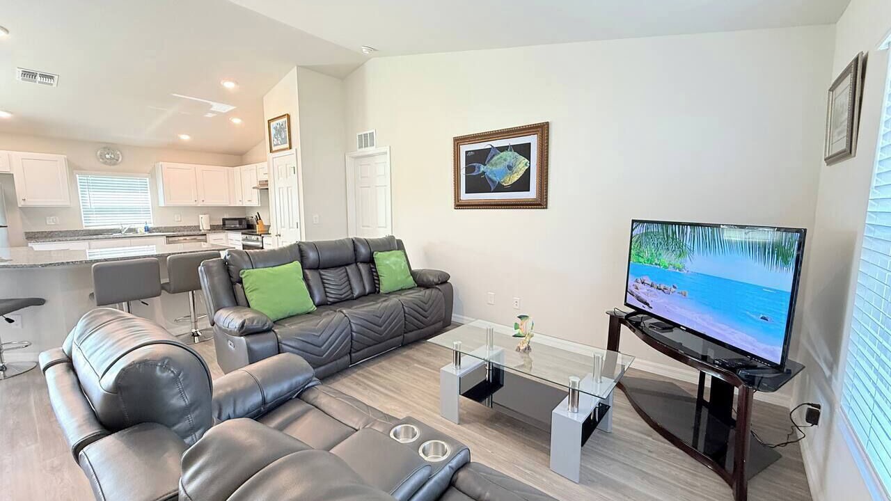 Photo of Livingroom in Harris