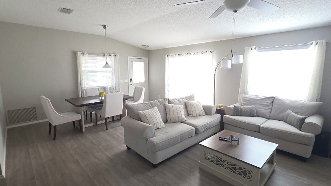 Photo of Livingroom in Mallory Square