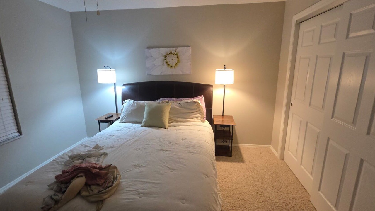 Photo of Bedroom in Mallory Square