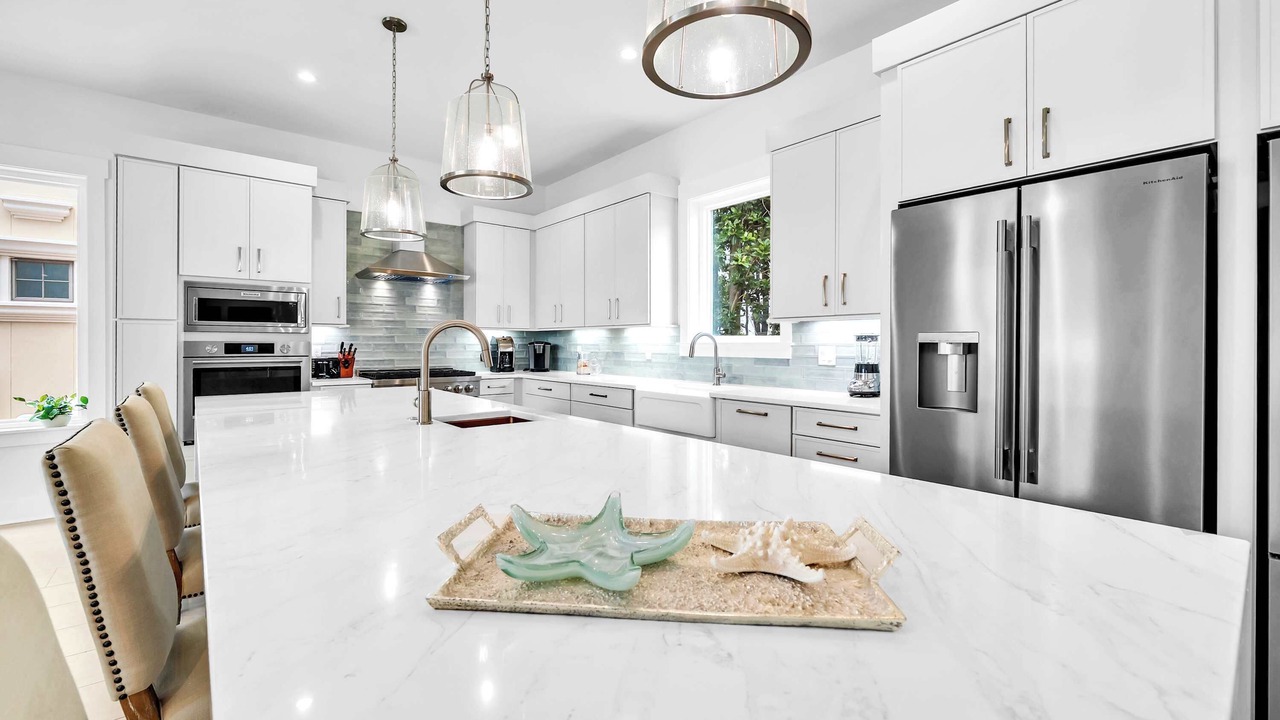 Photo of Kitchen in Avalon Beach Estates