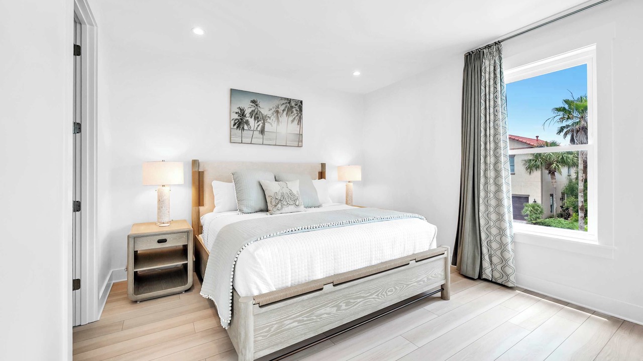 Photo of Bedroom in Avalon Beach Estates