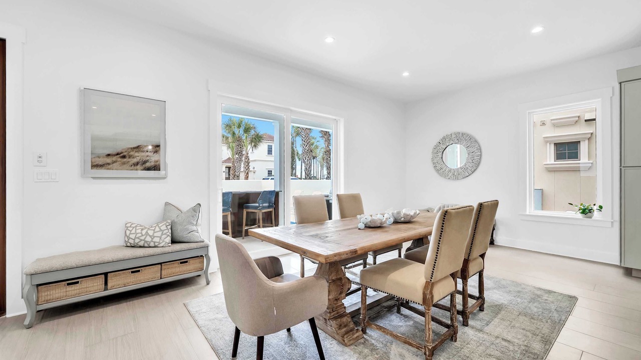Photo of Others in Avalon Beach Estates